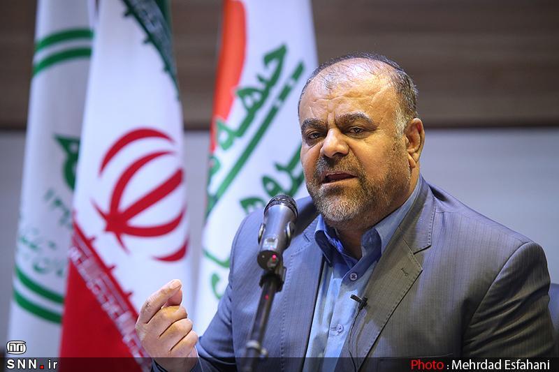 رستمی: دولت ها سال هاست مشکلات خودروسازان را رها کرده اند، رستمی: دولت ها سال هاست مسائل خودروسازان را رها نموده اند، خودرو سازان با مدیران سیاسی به ناکجا آباد می رسند