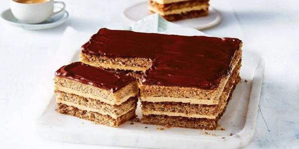طرز تهیه کیک فندقی خوشمزه به ساده ترین روش