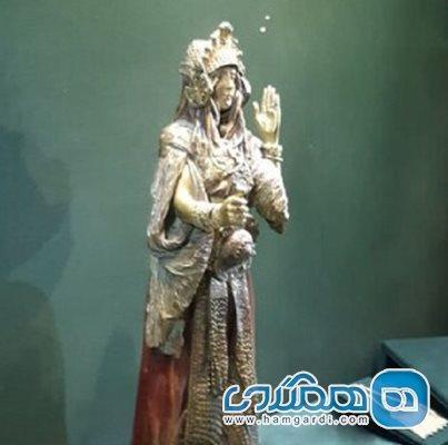 مجسمه مریم مجدلیه در موزه گوهر و آرایه های تاریخی به نمایش مجسمه مریم مجدلیه در موزه گوهر و آرایه های تاریخی به نمایش درآمده است